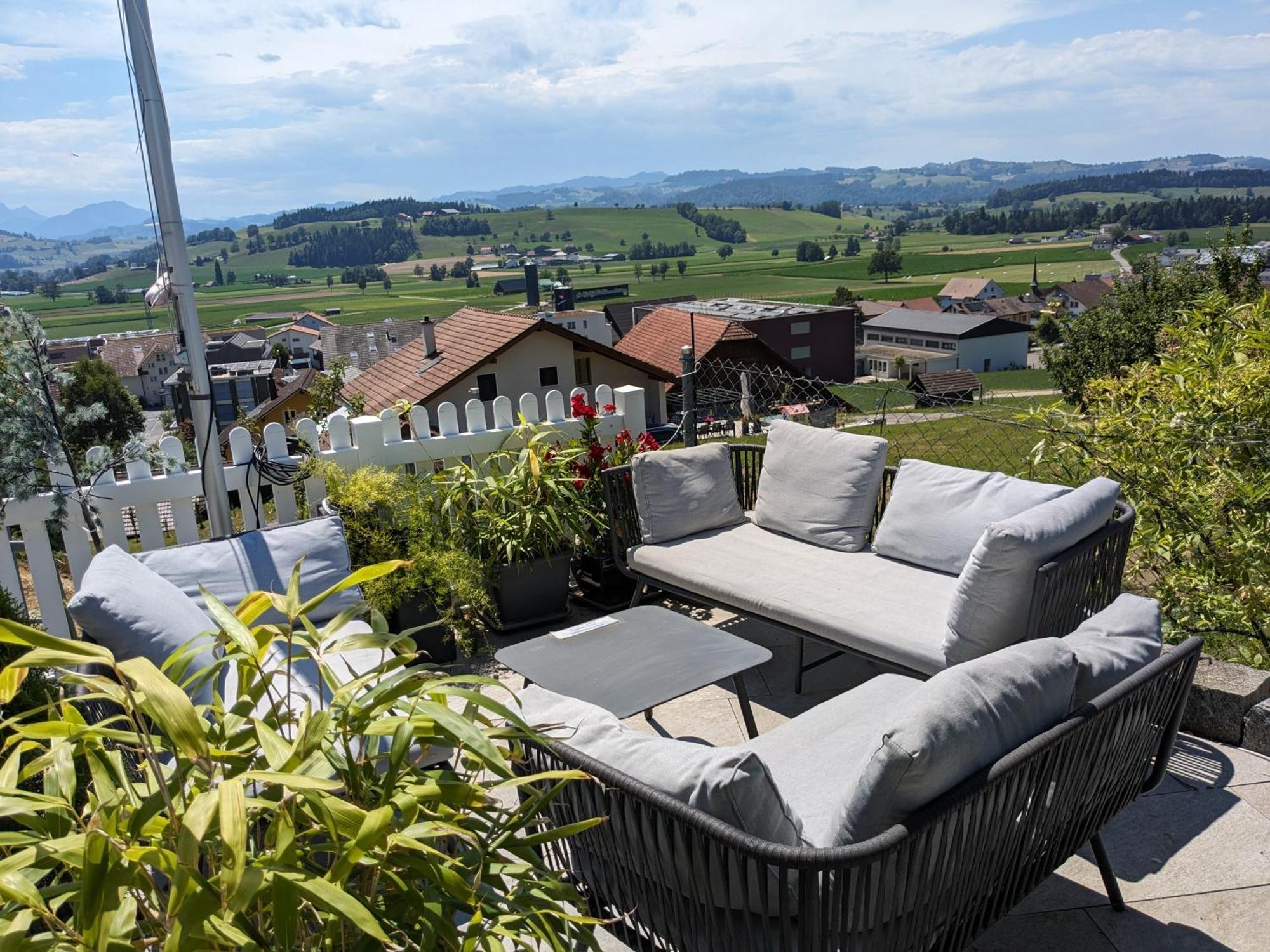 Apart Hotel Near Lucerne Ruswil 외부 사진