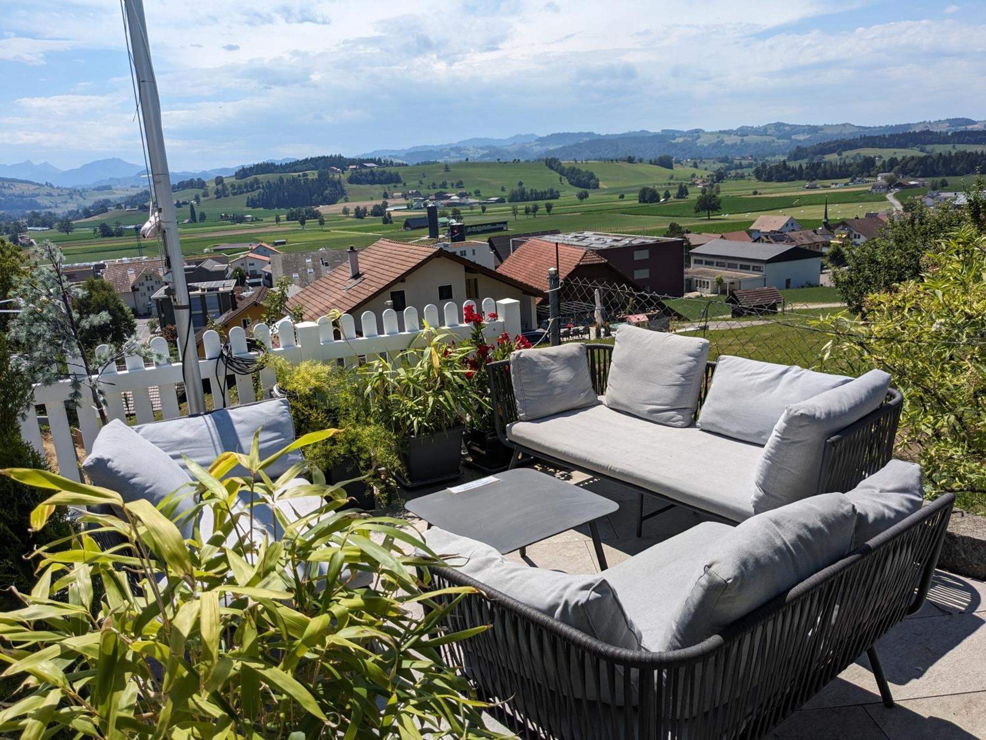 Apart Hotel Near Lucerne Ruswil 외부 사진